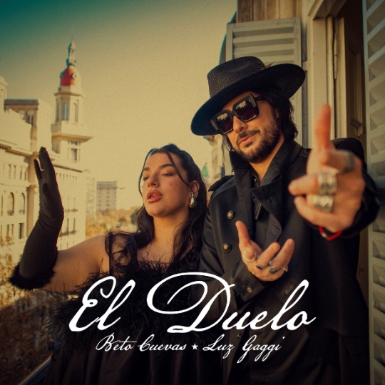 Luz Gaggi y Beto Cuevas presentan «El Duelo»